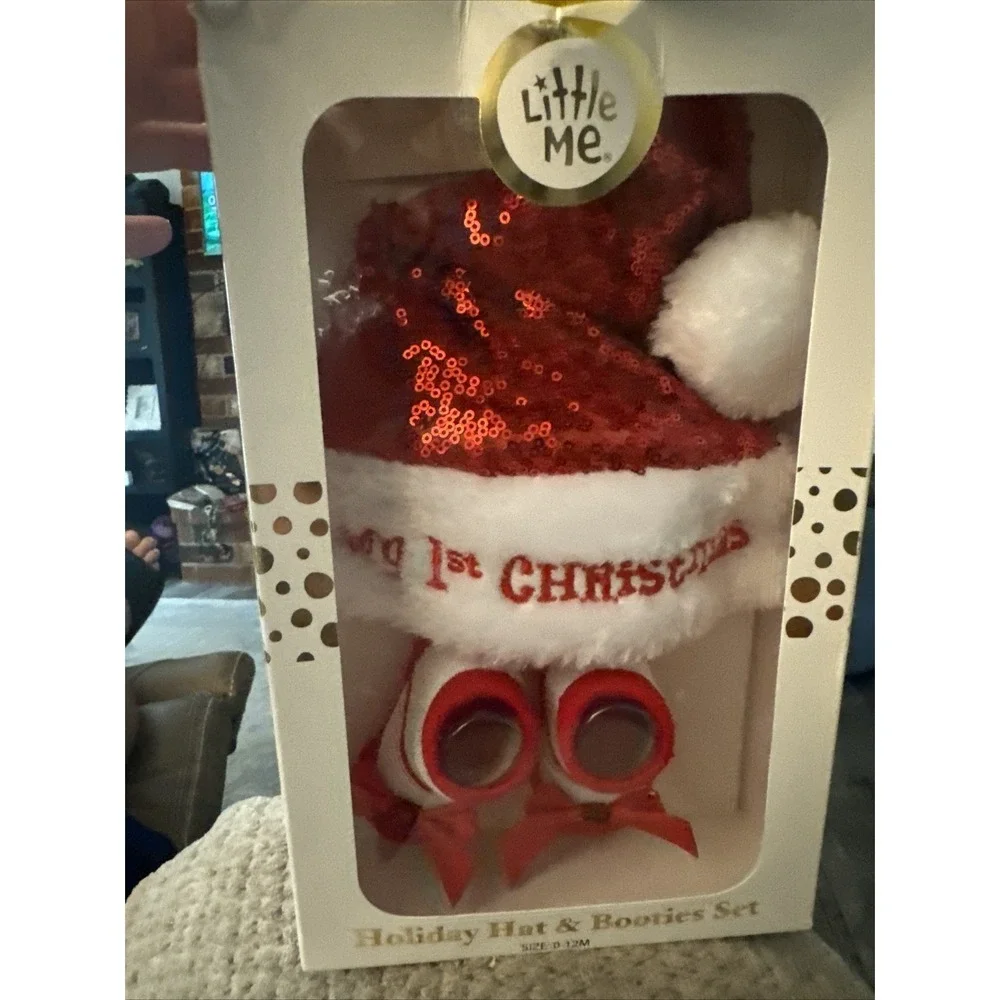 New LITTLE ME Baby 1st Christmas Holiday Sequin Santa HAT & BOOTIES‎ Set 0-12M